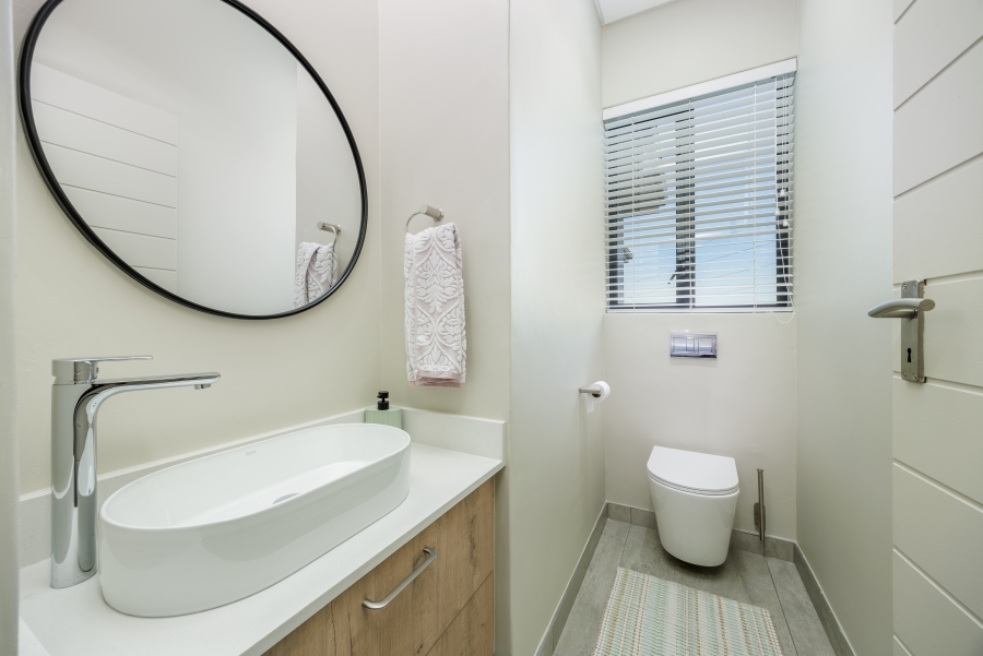 5 Bedroom Property for Sale in Clara Anna Fontein Western Cape